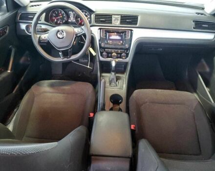 Черный Фольксваген Пассат, объемом двигателя 1.8 л и пробегом 133 тыс. км за 2000 $, фото 7 на Automoto.ua