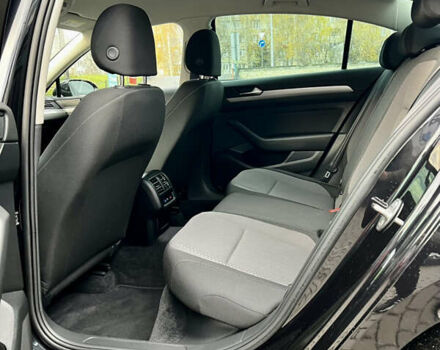 Черный Фольксваген Пассат, объемом двигателя 1.97 л и пробегом 306 тыс. км за 14750 $, фото 46 на Automoto.ua