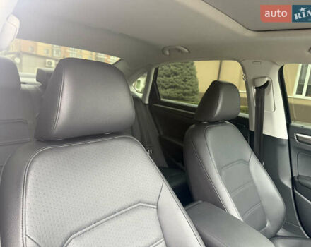 Чорний Фольксваген Пассат, об'ємом двигуна 2 л та пробігом 66 тис. км за 16200 $, фото 28 на Automoto.ua