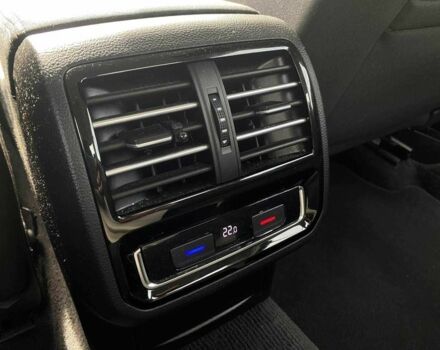 Черный Фольксваген Пассат, объемом двигателя 1.6 л и пробегом 313 тыс. км за 13490 $, фото 23 на Automoto.ua