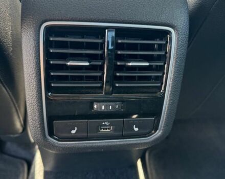 Черный Фольксваген Пассат, объемом двигателя 1.8 л и пробегом 123 тыс. км за 15500 $, фото 6 на Automoto.ua