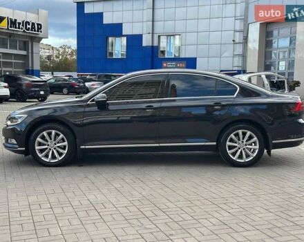 Черный Фольксваген Пассат, объемом двигателя 2 л и пробегом 181 тыс. км за 21990 $, фото 12 на Automoto.ua
