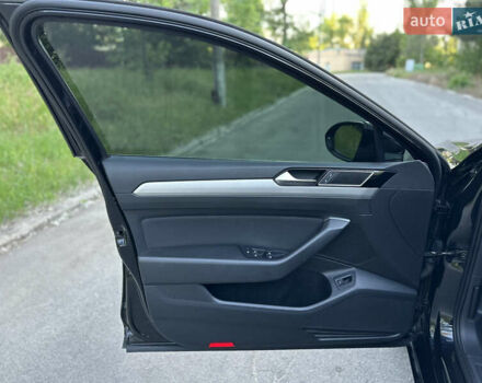 Чорний Фольксваген Пассат, об'ємом двигуна 1.97 л та пробігом 280 тис. км за 16500 $, фото 10 на Automoto.ua