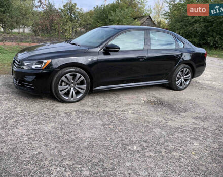 Черный Фольксваген Пассат, объемом двигателя 2 л и пробегом 261 тыс. км за 13200 $, фото 3 на Automoto.ua