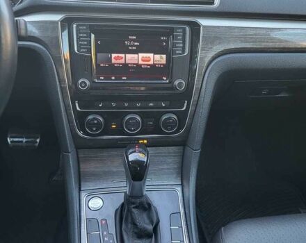 Черный Фольксваген Пассат, объемом двигателя 2 л и пробегом 73 тыс. км за 16075 $, фото 4 на Automoto.ua