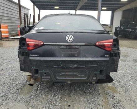 Черный Фольксваген Пассат, объемом двигателя 1.8 л и пробегом 133 тыс. км за 2000 $, фото 5 на Automoto.ua