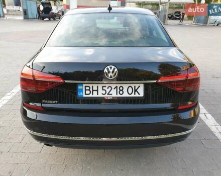 Черный Фольксваген Пассат, объемом двигателя 2 л и пробегом 143 тыс. км за 19300 $, фото 3 на Automoto.ua