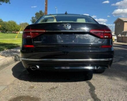 Черный Фольксваген Пассат, объемом двигателя 1.8 л и пробегом 50 тыс. км за 5700 $, фото 5 на Automoto.ua