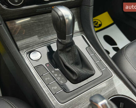 Черный Фольксваген Пассат, объемом двигателя 1.8 л и пробегом 100 тыс. км за 13999 $, фото 19 на Automoto.ua