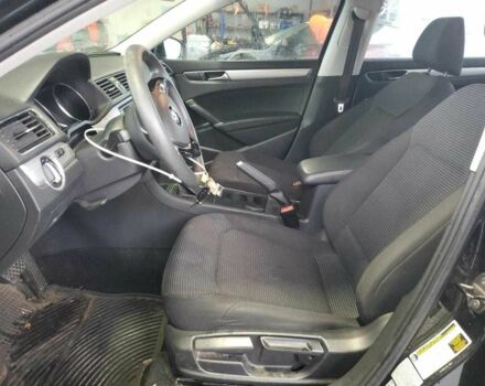 Черный Фольксваген Пассат, объемом двигателя 1.8 л и пробегом 133 тыс. км за 2000 $, фото 6 на Automoto.ua