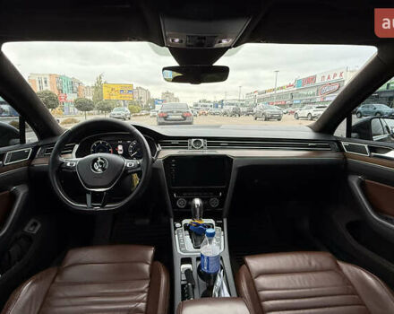 Черный Фольксваген Пассат, объемом двигателя 1.97 л и пробегом 239 тыс. км за 20990 $, фото 31 на Automoto.ua