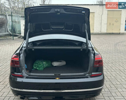 Черный Фольксваген Пассат, объемом двигателя 1.8 л и пробегом 127 тыс. км за 14000 $, фото 30 на Automoto.ua