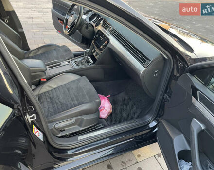 Черный Фольксваген Пассат, объемом двигателя 1.97 л и пробегом 212 тыс. км за 20000 $, фото 10 на Automoto.ua