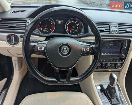 Черный Фольксваген Пассат, объемом двигателя 1.8 л и пробегом 151 тыс. км за 14500 $, фото 27 на Automoto.ua