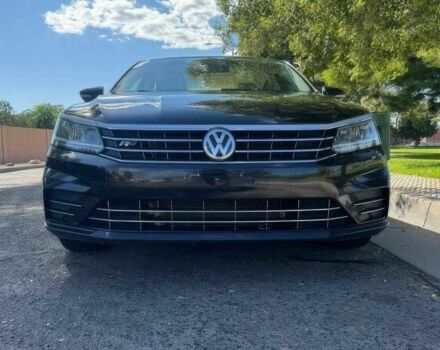 Черный Фольксваген Пассат, объемом двигателя 1.8 л и пробегом 50 тыс. км за 5700 $, фото 1 на Automoto.ua