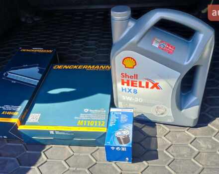 Черный Фольксваген Пассат, объемом двигателя 1.8 л и пробегом 149 тыс. км за 12500 $, фото 30 на Automoto.ua