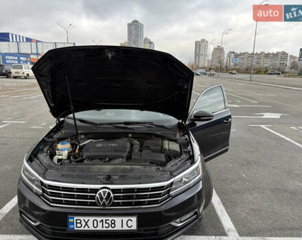 Черный Фольксваген Пассат, объемом двигателя 1.8 л и пробегом 146 тыс. км за 13500 $, фото 20 на Automoto.ua