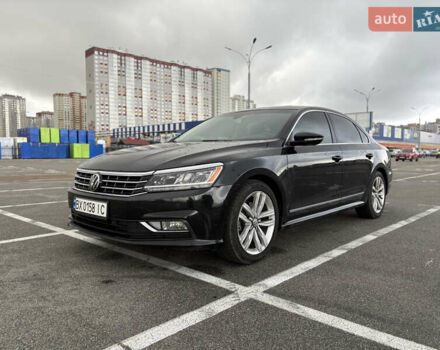 Черный Фольксваген Пассат, объемом двигателя 1.8 л и пробегом 146 тыс. км за 13500 $, фото 3 на Automoto.ua