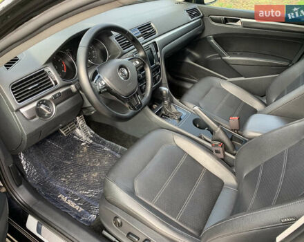 Черный Фольксваген Пассат, объемом двигателя 2 л и пробегом 261 тыс. км за 13200 $, фото 17 на Automoto.ua