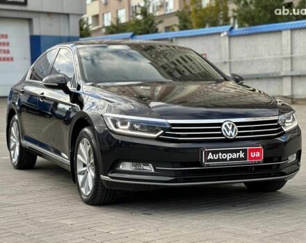 Чорний Фольксваген Пассат, об'ємом двигуна 2 л та пробігом 181 тис. км за 21990 $, фото 3 на Automoto.ua