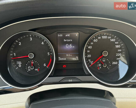 Черный Фольксваген Пассат, объемом двигателя 1.97 л и пробегом 290 тыс. км за 17299 $, фото 19 на Automoto.ua