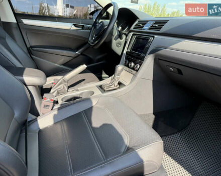 Чорний Фольксваген Пассат, об'ємом двигуна 1.98 л та пробігом 93 тис. км за 16300 $, фото 26 на Automoto.ua