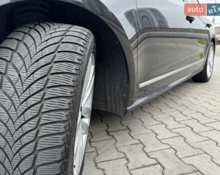 Чорний Фольксваген Пассат, об'ємом двигуна 2 л та пробігом 145 тис. км за 17200 $, фото 2 на Automoto.ua