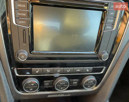 Черный Фольксваген Пассат, объемом двигателя 2 л и пробегом 96 тыс. км за 13400 $, фото 11 на Automoto.ua