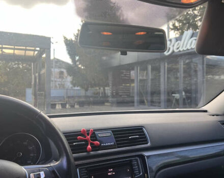 Черный Фольксваген Пассат, объемом двигателя 1.98 л и пробегом 335 тыс. км за 13000 $, фото 25 на Automoto.ua