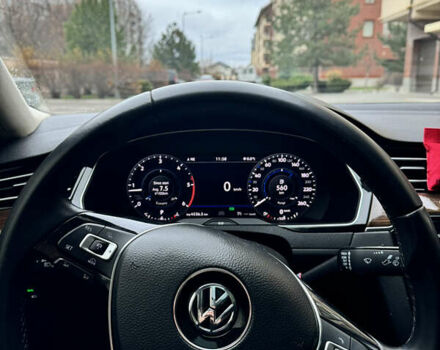 Фольксваген Пассат 2018 в Запорожье на Automoto.ua Черный Фольксваген Пассат, объемом двигателя 1.97 л и пробегом 217 тыс. км за 20600 $, фото 16 на Automoto.ua