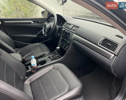 Чорний Фольксваген Пассат, об'ємом двигуна 2 л та пробігом 153 тис. км за 11900 $, фото 47 на Automoto.ua