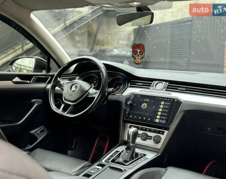 Черный Фольксваген Пассат, объемом двигателя 1.97 л и пробегом 225 тыс. км за 15950 $, фото 142 на Automoto.ua