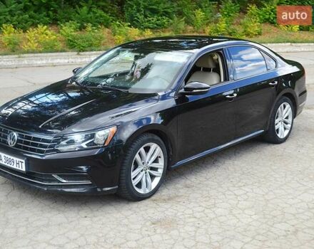 Чорний Фольксваген Пассат, об'ємом двигуна 2 л та пробігом 99 тис. км за 15300 $, фото 3 на Automoto.ua