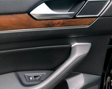 Черный Фольксваген Пассат, объемом двигателя 1.8 л и пробегом 103 тыс. км за 18500 $, фото 12 на Automoto.ua