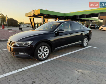 Фольксваген Пассат 2018 в Киеве на Automoto.ua Черный Фольксваген Пассат, объемом двигателя 1.97 л и пробегом 224 тыс. км за 16900 $, фото 11 на Automoto.ua