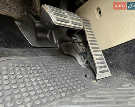 Чорний Фольксваген Пассат, об'ємом двигуна 2 л та пробігом 145 тис. км за 17200 $, фото 54 на Automoto.ua