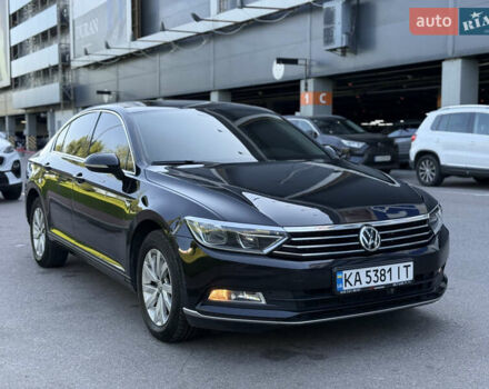 Чорний Фольксваген Пассат, об'ємом двигуна 2 л та пробігом 119 тис. км за 17900 $, фото 2 на Automoto.ua