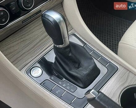 Чорний Фольксваген Пассат, об'ємом двигуна 2 л та пробігом 162 тис. км за 13790 $, фото 19 на Automoto.ua