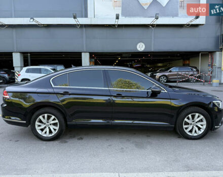 Чорний Фольксваген Пассат, об'ємом двигуна 2 л та пробігом 119 тис. км за 17900 $, фото 7 на Automoto.ua