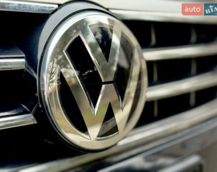 Чорний Фольксваген Пассат, об'ємом двигуна 2 л та пробігом 55 тис. км за 16200 $, фото 12 на Automoto.ua