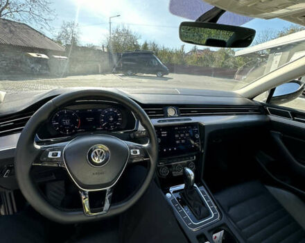 Черный Фольксваген Пассат, объемом двигателя 1.97 л и пробегом 280 тыс. км за 20250 $, фото 4 на Automoto.ua