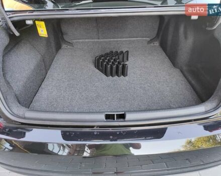 Черный Фольксваген Пассат, объемом двигателя 3.6 л и пробегом 90 тыс. км за 15500 $, фото 25 на Automoto.ua