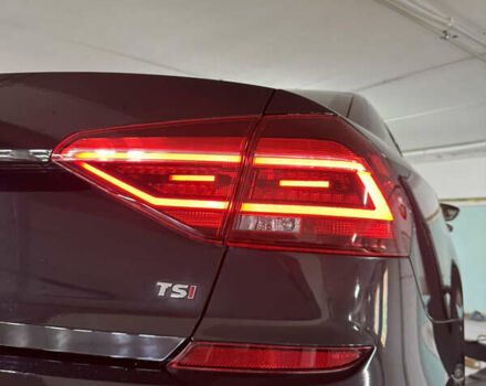 Черный Фольксваген Пассат, объемом двигателя 1.98 л и пробегом 25 тыс. км за 16399 $, фото 8 на Automoto.ua