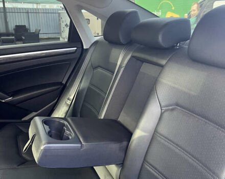 Черный Фольксваген Пассат, объемом двигателя 1.98 л и пробегом 335 тыс. км за 13000 $, фото 29 на Automoto.ua