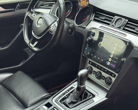 Черный Фольксваген Пассат, объемом двигателя 1.97 л и пробегом 225 тыс. км за 15950 $, фото 134 на Automoto.ua