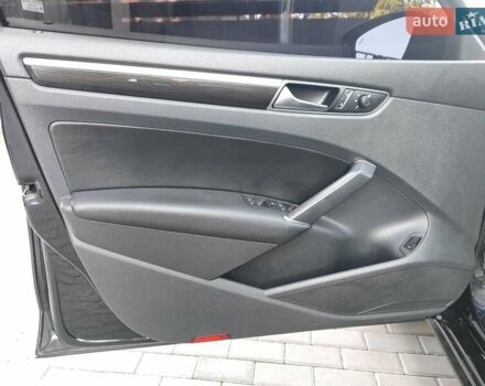 Черный Фольксваген Пассат, объемом двигателя 3.6 л и пробегом 90 тыс. км за 15500 $, фото 11 на Automoto.ua