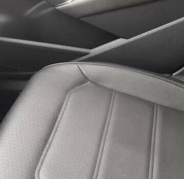 Чорний Фольксваген Пассат, об'ємом двигуна 2 л та пробігом 192 тис. км за 14400 $, фото 10 на Automoto.ua