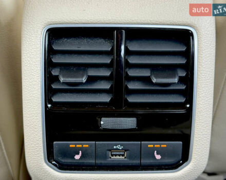 Чорний Фольксваген Пассат, об'ємом двигуна 2 л та пробігом 55 тис. км за 16200 $, фото 14 на Automoto.ua