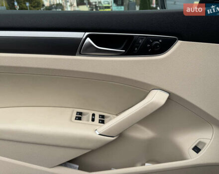 Черный Фольксваген Пассат, объемом двигателя 1.98 л и пробегом 25 тыс. км за 16399 $, фото 28 на Automoto.ua