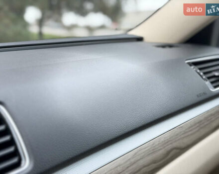 Чорний Фольксваген Пассат, об'ємом двигуна 2 л та пробігом 55 тис. км за 16200 $, фото 22 на Automoto.ua